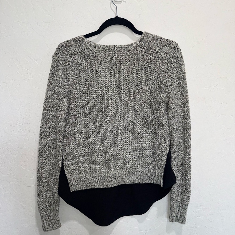Banana Republic Sweater - Picture 2 of 4